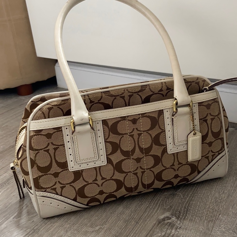 Medium size Coach Bag